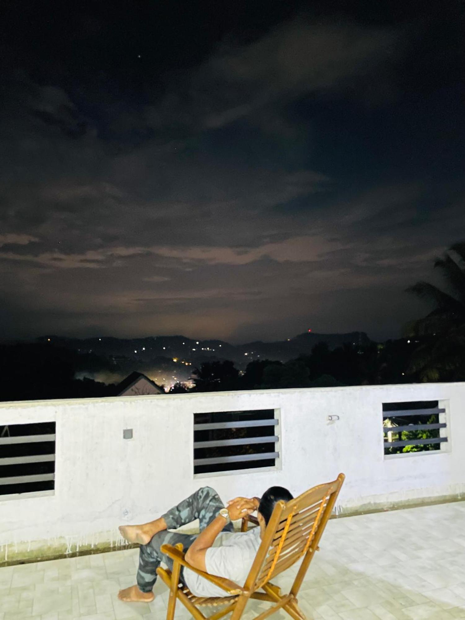 Misty Mountain Lodge Kegalle Buitenkant foto