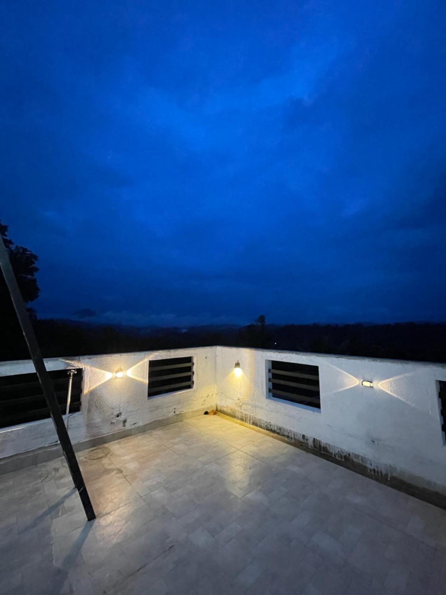 Misty Mountain Lodge Kegalle Buitenkant foto